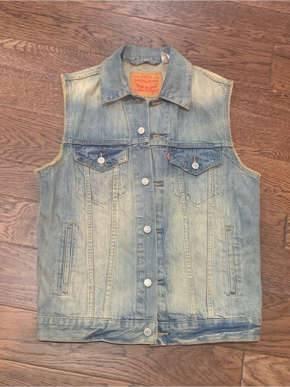 Levi's Denim Relaxed Sleeveless Vest- Vintage - Men’s Size Medium -EUC